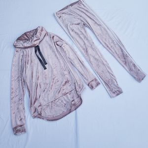 Ultra Flirt Velvet Set